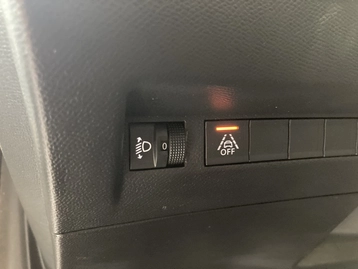 Image véhicule  Peugeot 208 (13)