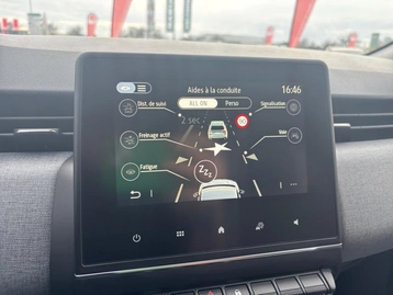 Image véhicule  Renault CLIO (34)