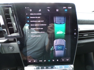 Image véhicule  Renault MEGANE E-TECH (20)