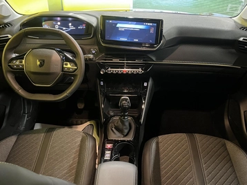 Image véhicule  Peugeot 208 (13)