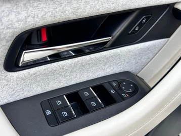 Image véhicule  Mazda CX-60 2023 (6)