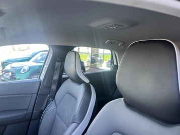 Image véhicule  Renault CAPTUR (24)