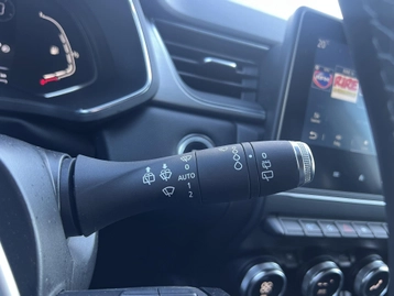 Image véhicule  Renault CAPTUR (29)