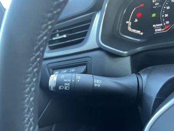 Image véhicule  Renault CAPTUR (28)