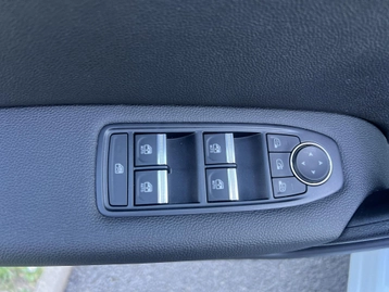 Image véhicule  Renault CAPTUR (22)