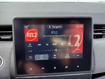 Image véhicule Renault CLIO (22) Image véhicule Renault CLIO (22)