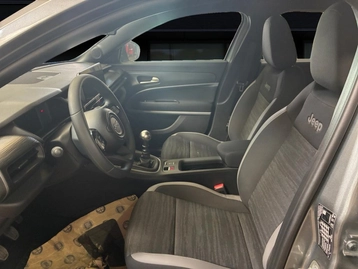 Image véhicule  Jeep AVENGER (16)