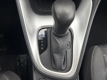 Image véhicule  Toyota YARIS (13)