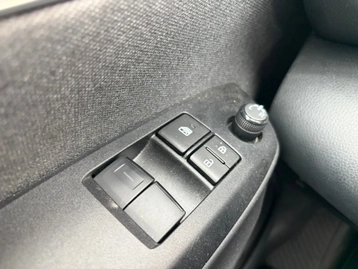 Image véhicule  Toyota YARIS (19)