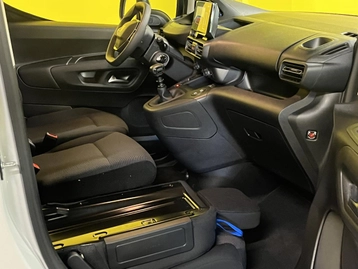 Image véhicule  Peugeot PARTNER (17) Image véhicule  Peugeot PARTNER (17)