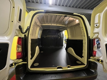 Image véhicule  Peugeot PARTNER (26) Image véhicule  Peugeot PARTNER (26)