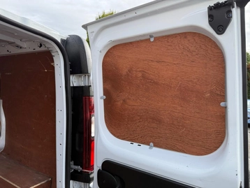Image véhicule  Renault TRAFIC (16)