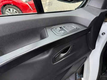 Image véhicule  Renault TRAFIC (24)