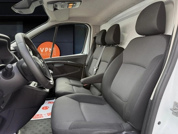 Image véhicule  Renault TRAFIC (8)