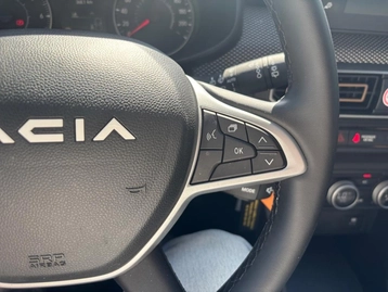 Image véhicule  Dacia SANDERO (25)