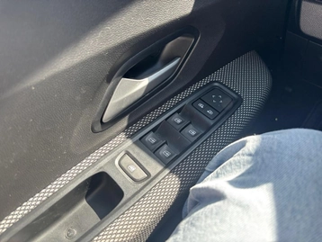 Image véhicule  Dacia SANDERO (19)