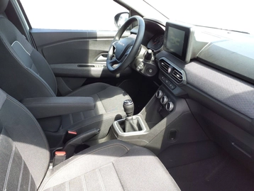 Image véhicule  Dacia SANDERO (2)