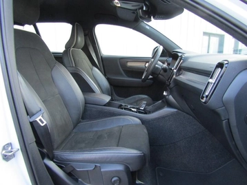 Image véhicule  Volvo XC40 (3)