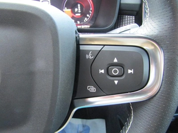 Image véhicule  Volvo XC40 (11)