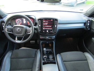 Image véhicule  Volvo XC40 (4)