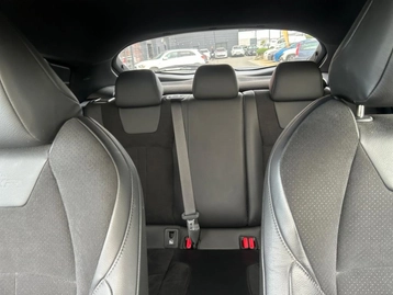 Image véhicule  Toyota C-HR (38)