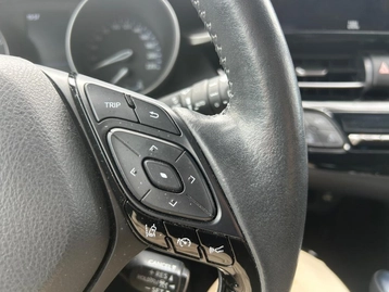 Image véhicule  Toyota C-HR (24)