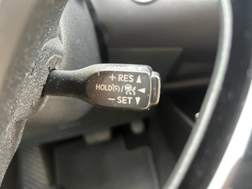 Image véhicule  Toyota C-HR (25)