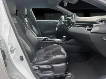 Image véhicule  Toyota C-HR (14)