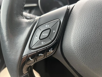 Image véhicule  Toyota C-HR (23)