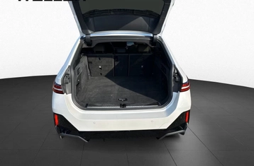 Image véhicule  BMW SÉRIE 5 TOURING (10)