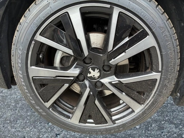 Image véhicule  Peugeot 208 (6)