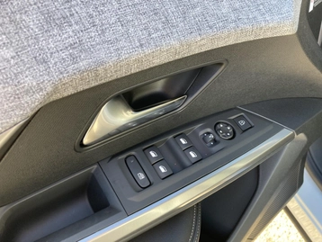 Image véhicule  Peugeot 3008 (17)