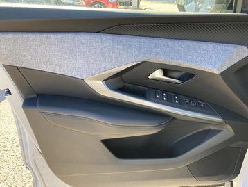 Image véhicule  Peugeot 3008 (18)