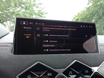 Image véhicule DS DS3 CROSSBACK (10) Image véhicule DS DS3 CROSSBACK (10)