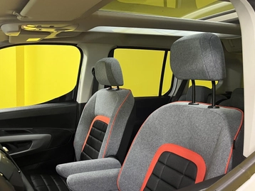 Image véhicule  Citroën BERLINGO (38)