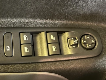 Image véhicule  Citroën BERLINGO (26)