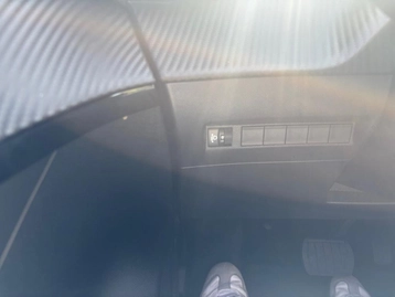 Image véhicule  Peugeot 208 (23)