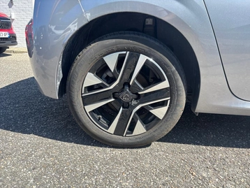 Image véhicule  Peugeot 208 (8)