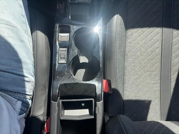 Image véhicule  Peugeot 208 (38)