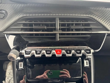 Image véhicule  Peugeot 2008 (35)