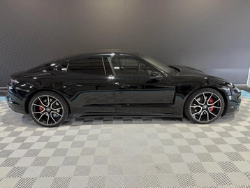 Image véhicule Porsche TAYCAN (3) Image véhicule Porsche TAYCAN (3)