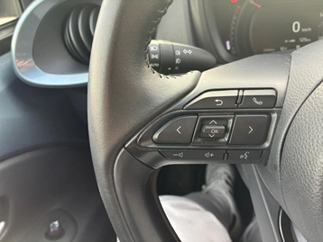 Image véhicule  Toyota AYGO X (25)