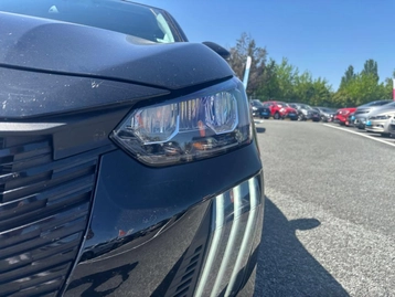 Image véhicule  Peugeot 208 (9)