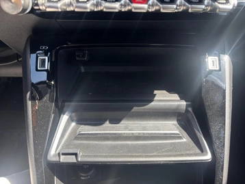 Image véhicule  Peugeot 208 (29)