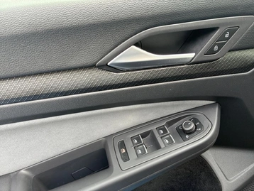 Image véhicule  Volkswagen GOLF (17)