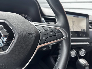 Image véhicule  Renault ARKANA (12)