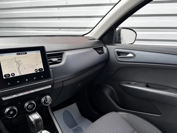 Image véhicule  Renault ARKANA (29)