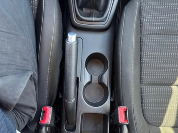 Image véhicule  Kia STONIC (28)