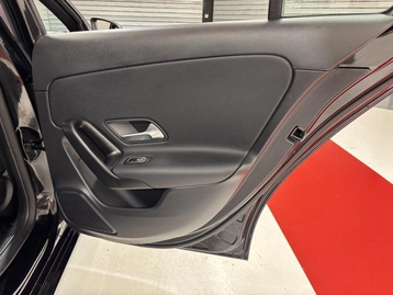 Image véhicule  Mercedes CLASSE A (26)