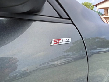 Image véhicule Ford KUGA (37) Image véhicule Ford KUGA (37)